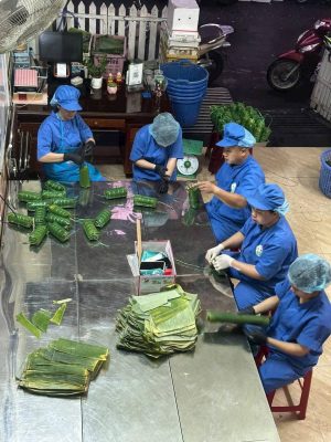 Nhân sự Chả Bò Bà Kim